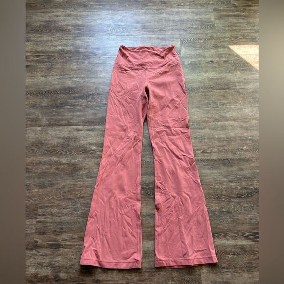 Lululemon Groove Super-High-Rise Flared Pant Nulu Brier Rose pink neutral - Picture 4 of 8